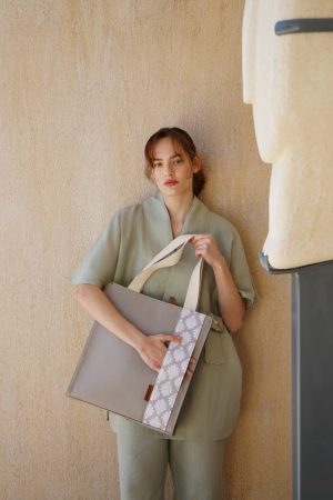 circe beige bag