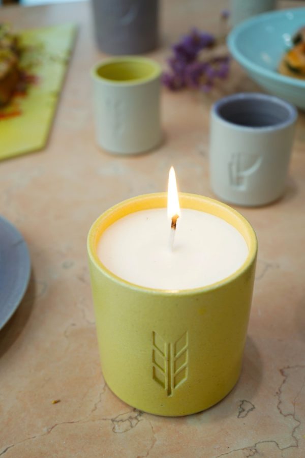 tobacco candle