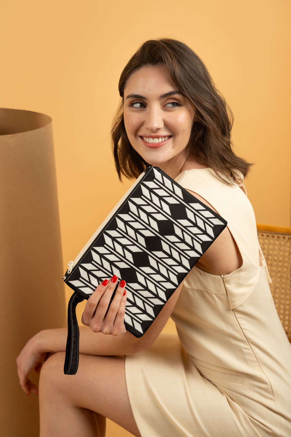 Demeter (B) clutch - Image 2